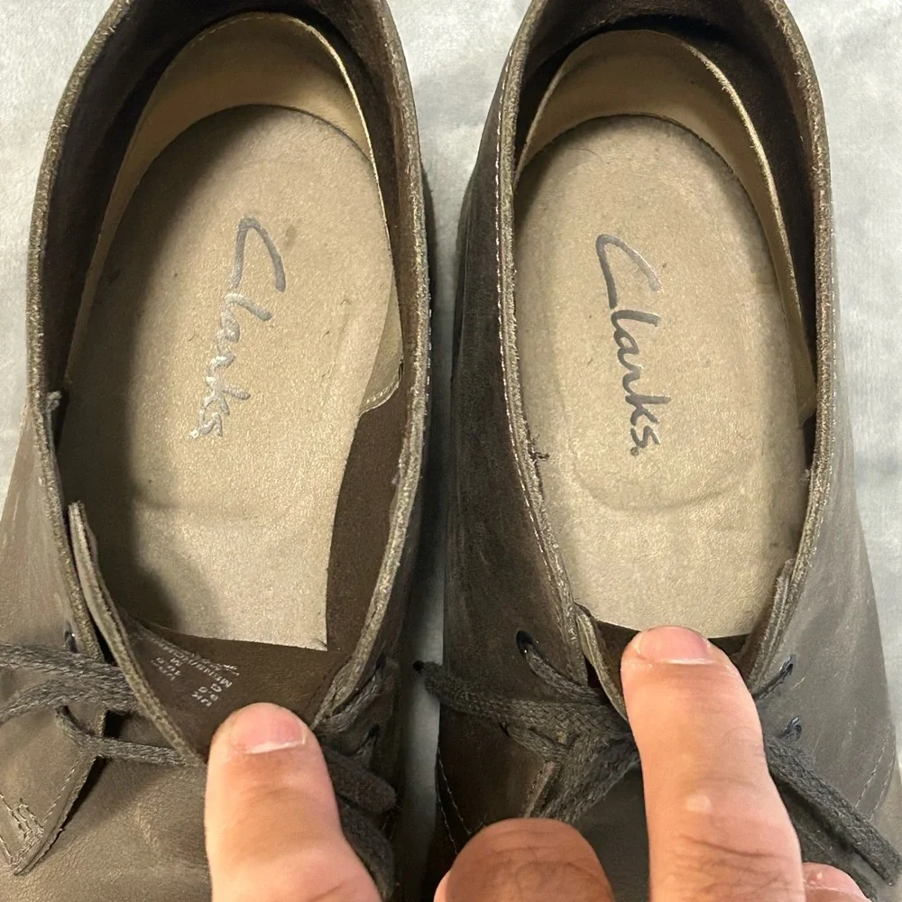 Clarks Gray Chukka Boots - Picture 5 of 7